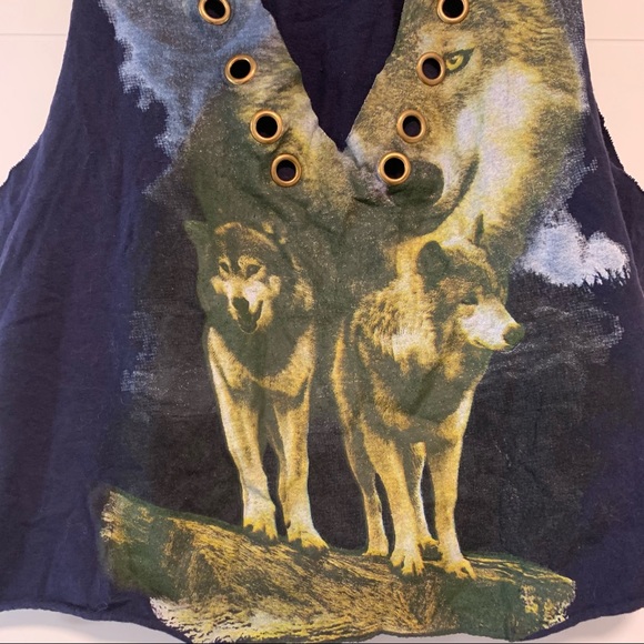 Forever 21 | Wolf Muscle Tee/Tank - Picture 4 of 10